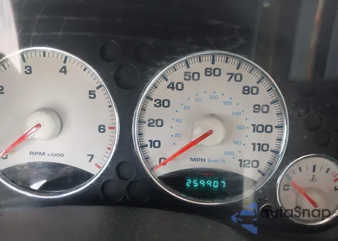 2004 Jeep Liberty Limited z USA, uszkodzony, nr VIN 1J4GK58K94W268604